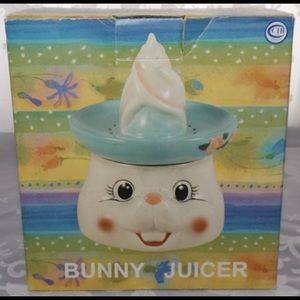 Vintage Juicer Kitschy Easter Bunny NEW IN BOX